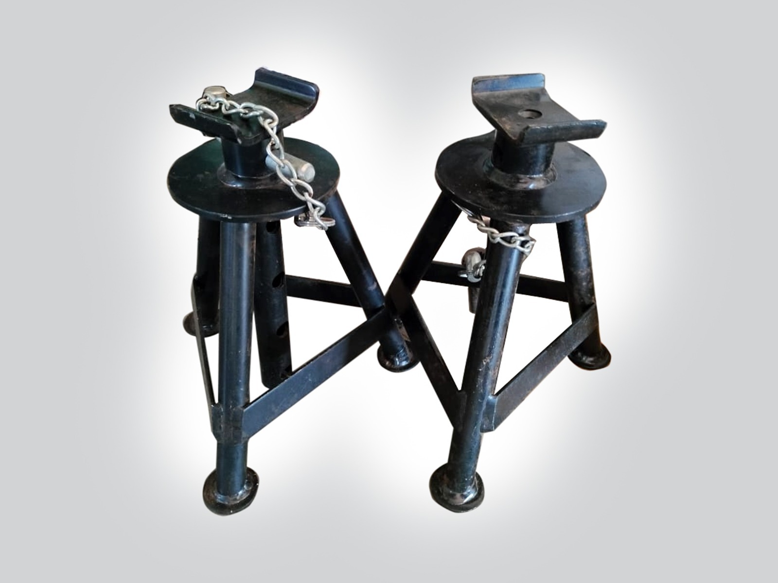 Tractor Axle & Bearing Extractor
